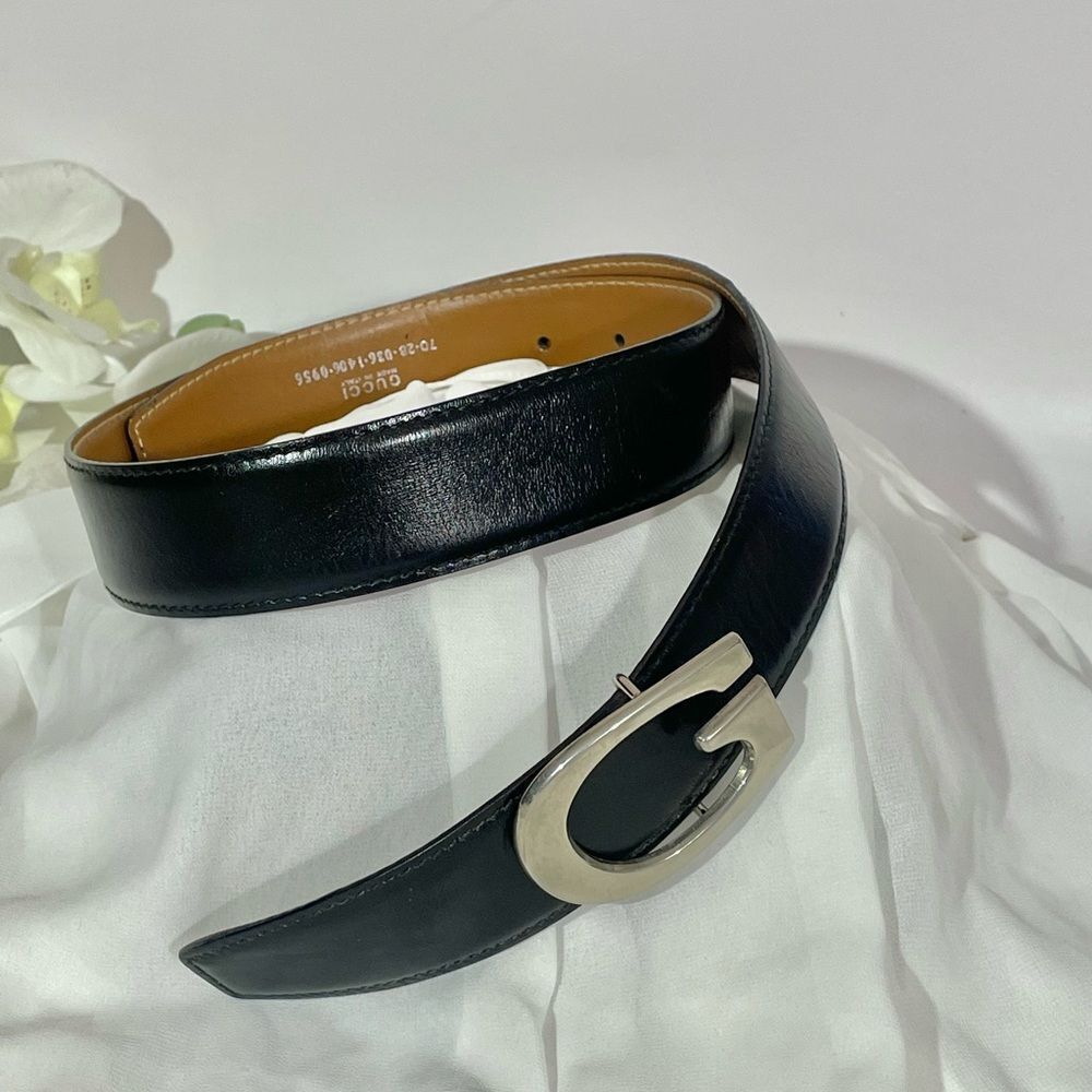 Authentic Gucci Black and Silver Leather Belt - Picture 8 of 8